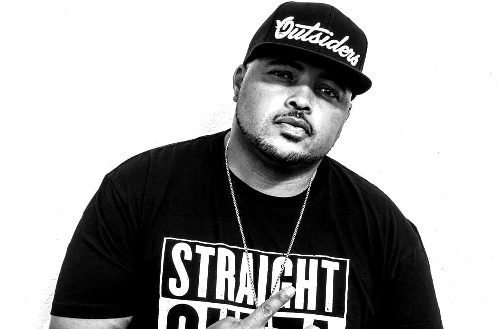 Bizzle Keeps It Real In His New Video “From The Outside” | @mynameisbizzle @trackstarz