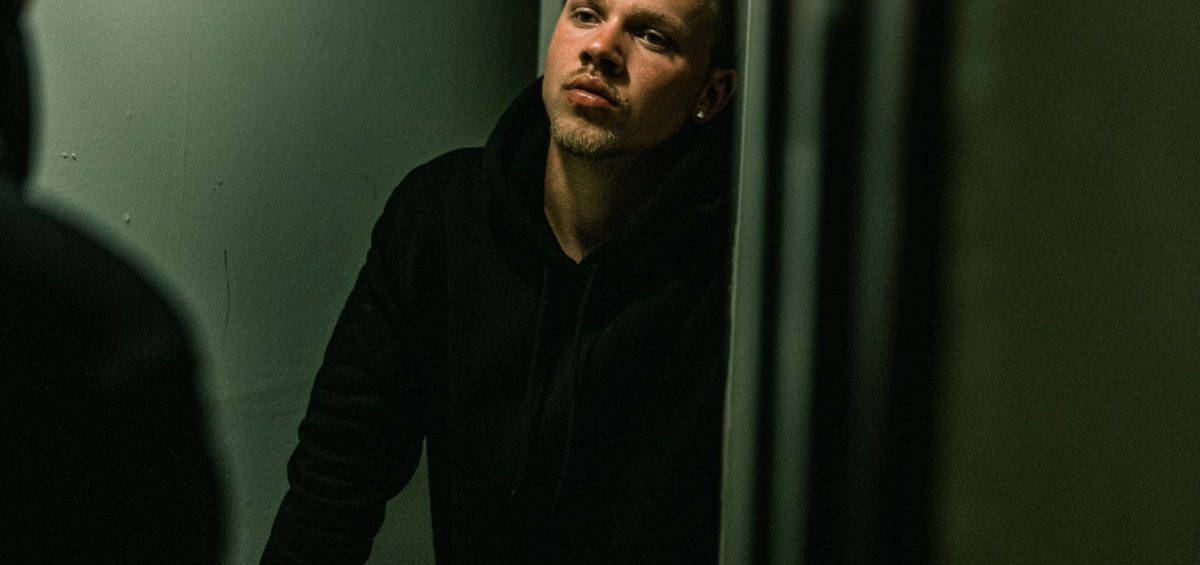 Zauntee Releases Debut Album 3 34 Zauntee Trackstarz Trackstarz zauntee releases debut album 3 34